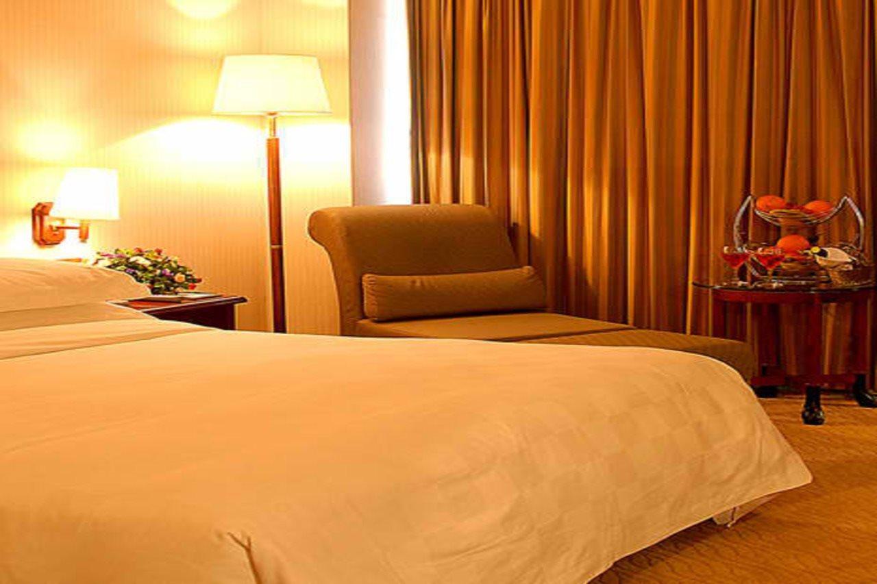 Royalty Hotel Shenzhen Exteriör bild